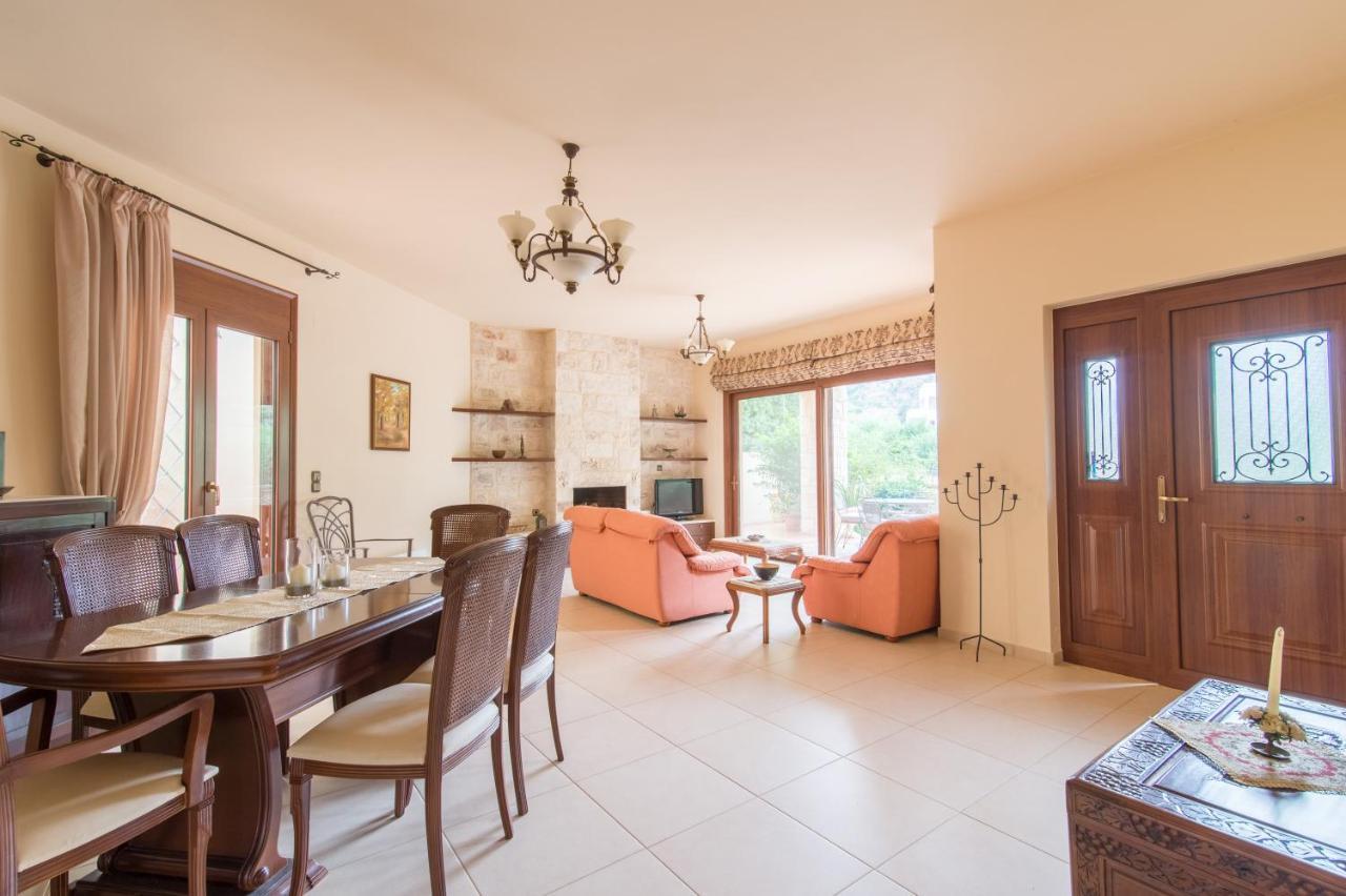 Comfy House With Mountain View * Iraklio