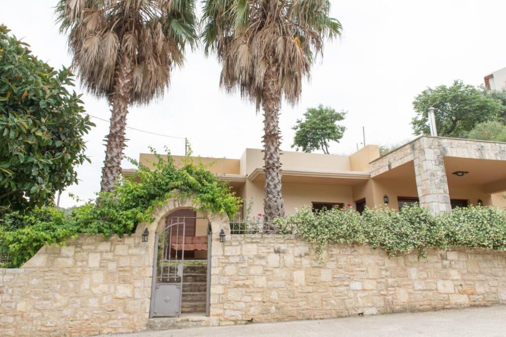 Villa Comfy House With Mountain View Iraklion