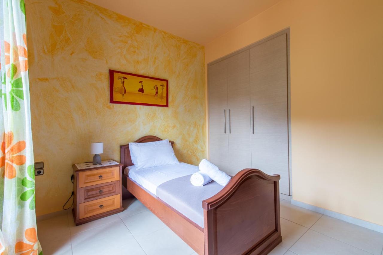 Comfy House With Mountain View Villa Iraklion