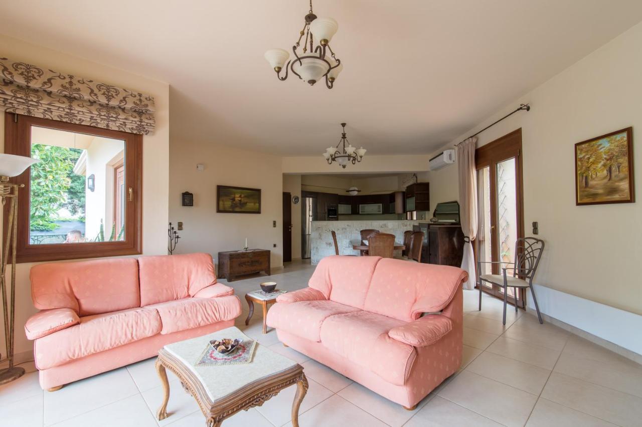 Villa Comfy House With Mountain View Iraklion
