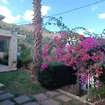 Heraklion Comfy House With Mountain View