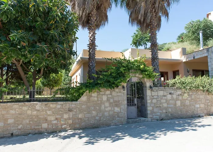 Heraklion Comfy House With Mountain View